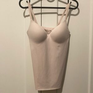 Uniqlo AIRism bra tank top S (Bust 35-37inch) EUC Light pink